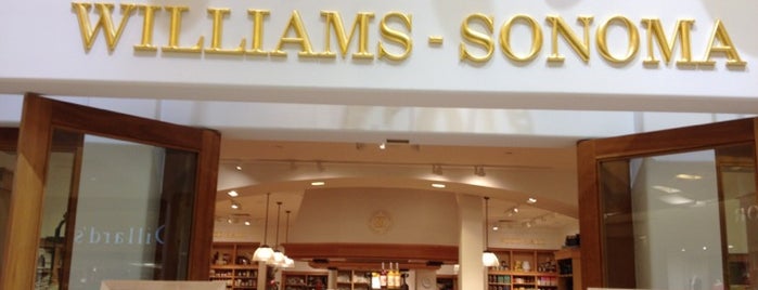 Williams-Sonoma is one of Tomさんのお気に入りスポット.