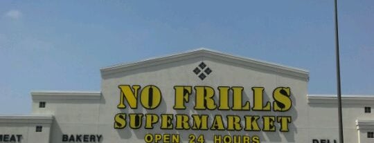 No Frills Supermarket is one of Ray L.さんのお気に入りスポット.