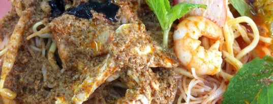 Restoran Yee Lock is one of j2kfm's Top Ipoh Curry Mee.