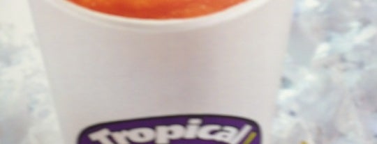 Tropical Smoothie Cafe is one of Dawn : понравившиеся места.