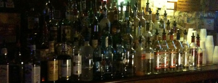 Mastry's Bar is one of Orte, die Justin gefallen.