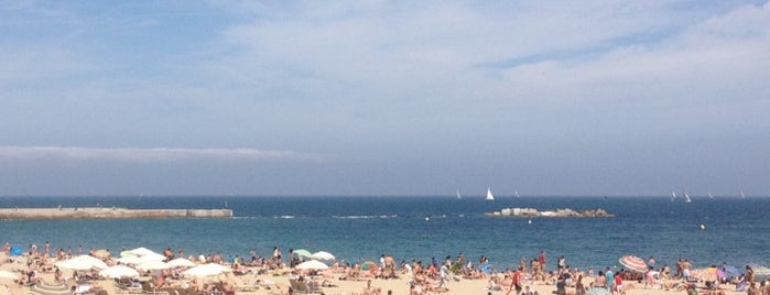 Nova Icària Beach is one of Barcelona Essentials.