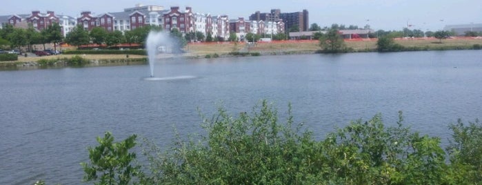 Laurel Lakes is one of Alana'nın Beğendiği Mekanlar.