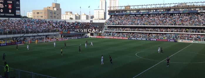 Estádio Urbano Caldeira (Vila Belmiro) is one of Football Grounds.
