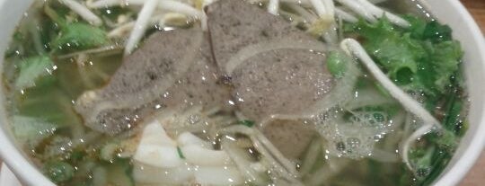 Phở Pasteur is one of Davidさんのお気に入りスポット.