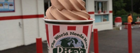 Rita's Italian Ice & Frozen Custard is one of Posti che sono piaciuti a Wendy.