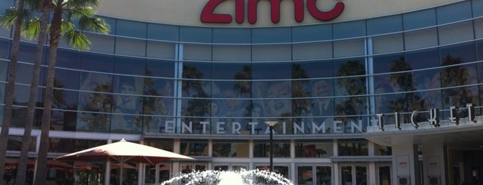 AMC Tustin 14 at The District is one of Lugares favoritos de Ailie.