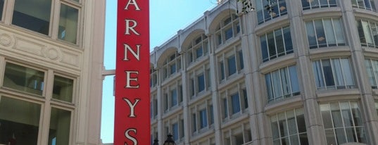 Barneys New York is one of Posti salvati di M.