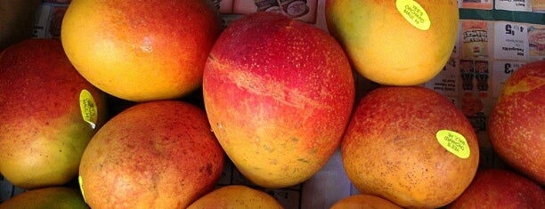 Yee's Orchard & Fruit Stand is one of Maui To Do List.