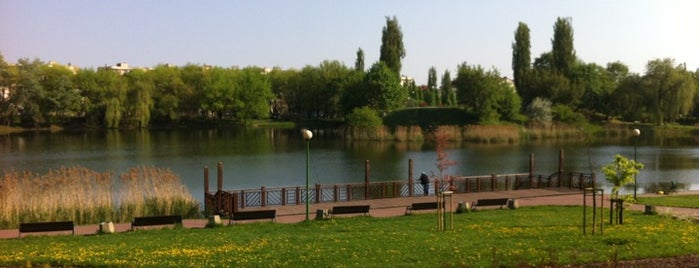 Park Szczęśliwicki is one of Must see in Warsaw.