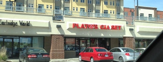 Plato's Closet is one of Cathyさんのお気に入りスポット.