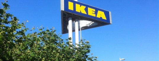 IKEA is one of Lieux qui ont plu à Frank.