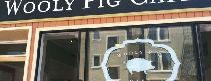 Wooly Pig Cafe is one of Gespeicherte Orte von Lorcán.