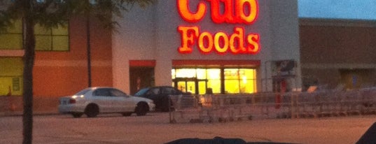 Cub Foods is one of สถานที่ที่ Alan ถูกใจ.