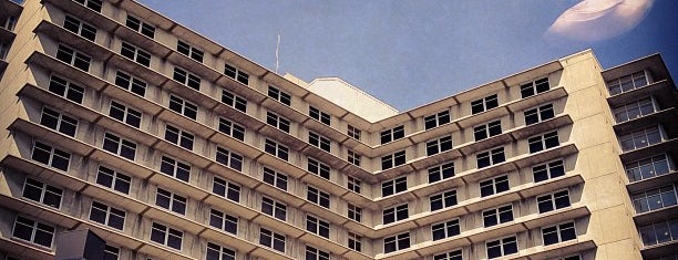 Grinnell Hall is one of Carbondale.