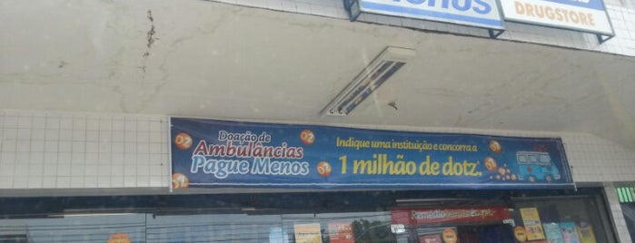 Farmácia Pague Menos is one of Shopping, comércio.