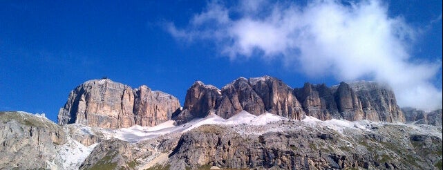 Passo Pordoi is one of Traversata delle Alpi.