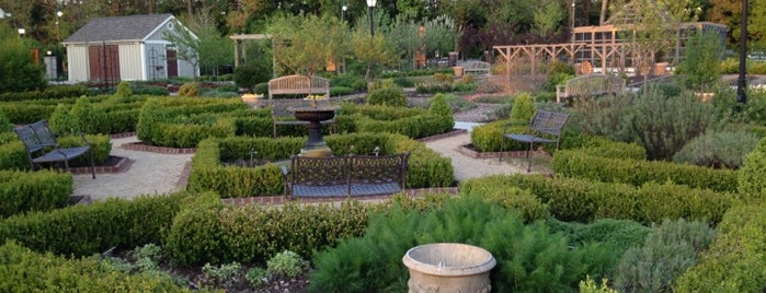 Franklin Park Community Garden Campus is one of Bill’s Liked Places.