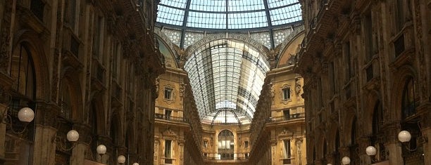 Galleria Vittorio Emanuele II is one of Arnold Coffee Orefici: Visita nei dintorni.