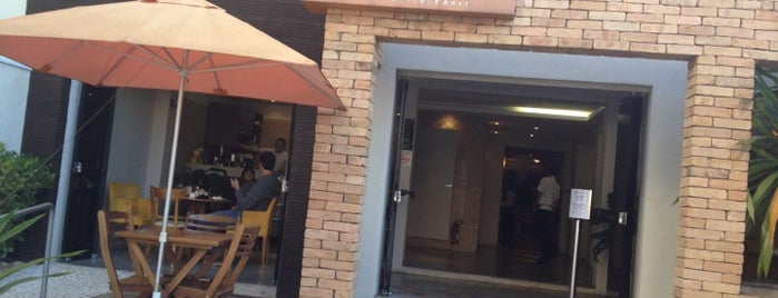 Lasca Restaurante e Café is one of Tempat yang Disukai Alan.