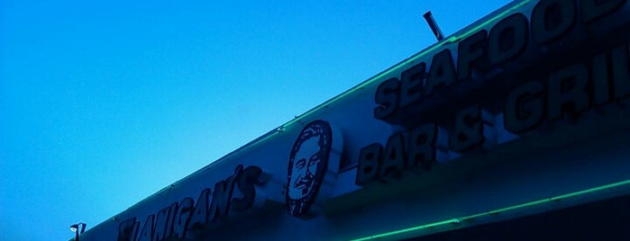 Flanigan's Seafood Bar & Grill is one of Lugares favoritos de Mark.