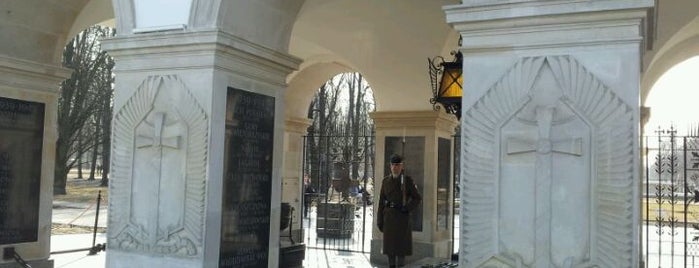 Tumba del Soldado Desconocido is one of Warsaw Top Places on Foursquare.