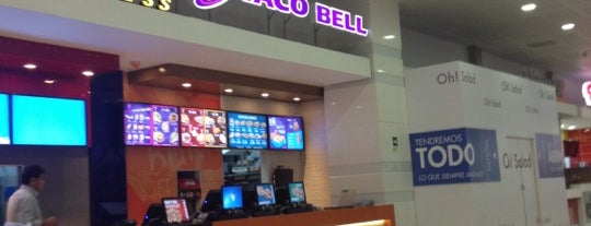 Taco Bell is one of Locais curtidos por Mapi.