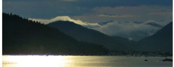 Ubatuba is one of Melhores Praias.