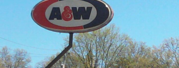 A&W is one of Lugares guardados de Aaron.