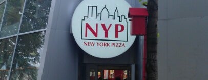 New York Pizza is one of Orte, die Томуся gefallen.