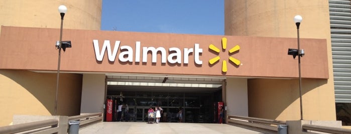 Walmart is one of Locais curtidos por Isabel.