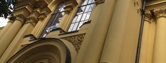 Cerkiew metropolitalna św. Marii Magdaleny is one of Warsaw on 4sq #4sqCities.