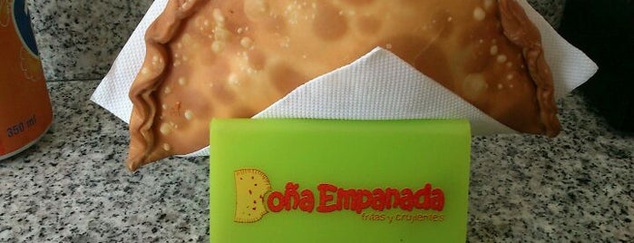 Doña Empanada is one of Locais curtidos por Juan Manuel.