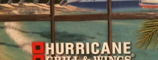 Hurricane Grill & Wings is one of สถานที่ที่ deestiv ถูกใจ.