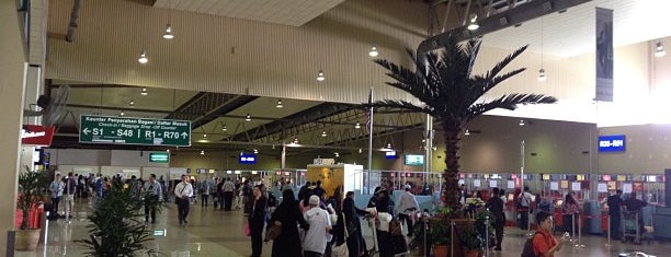 Low Cost Carrier Terminal (LCCT) is one of Airports in Malaysia.