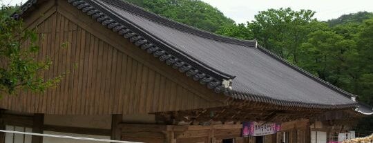 기림사 (祇林寺) is one of 경주 / 慶州 / Gyeongju.