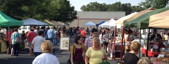 Sandy Springs Farmers Market is one of Atlanta Area Farmers Markets.