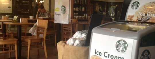 Starbucks is one of สถานที่ที่ José Emilio ถูกใจ.