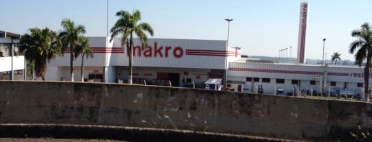 Makro is one of Rebeccaさんのお気に入りスポット.