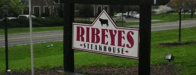Ribeyes Steakhouse- Henderson is one of Orte, die Derrick gefallen.