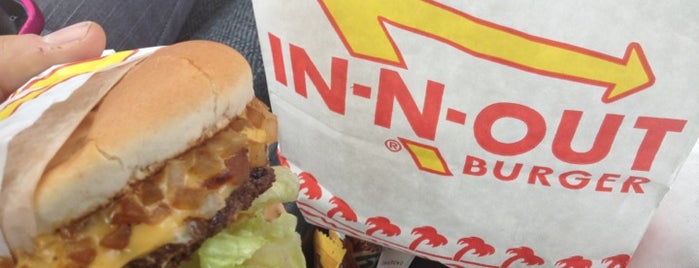 In-N-Out Burger is one of The 15 Best Places for Cheeseburgers in Bakersfield.