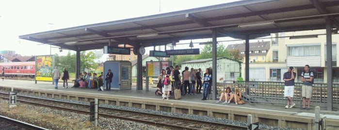 Bahnhof Friedrichshafen Hafen is one of Bahn.