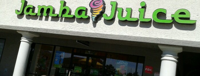 Jamba Juice is one of สถานที่ที่ Kris ถูกใจ.