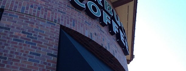 Starbucks is one of Kelsey : понравившиеся места.