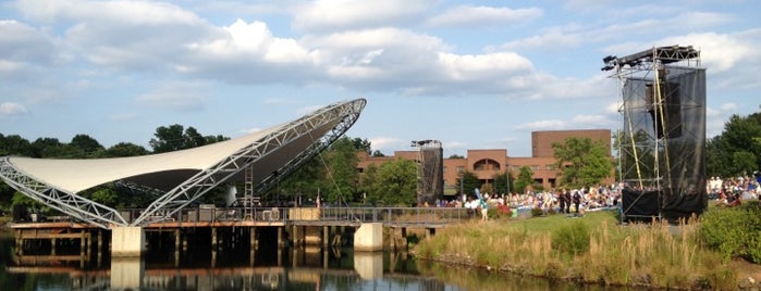 Symphony Park is one of Lieux qui ont plu à Kelly.