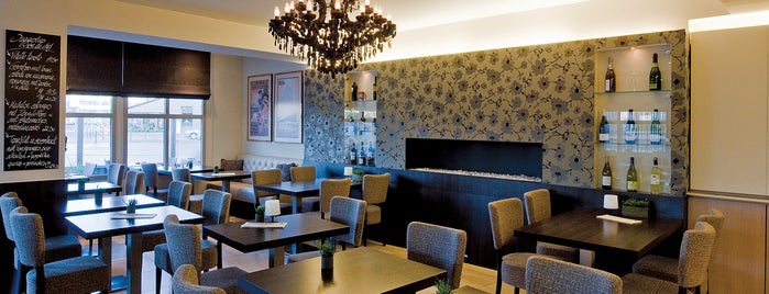 Grand Café du Bassin is one of Let's go to Oostende!.