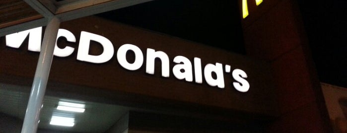 McDonald's is one of lugares arica.