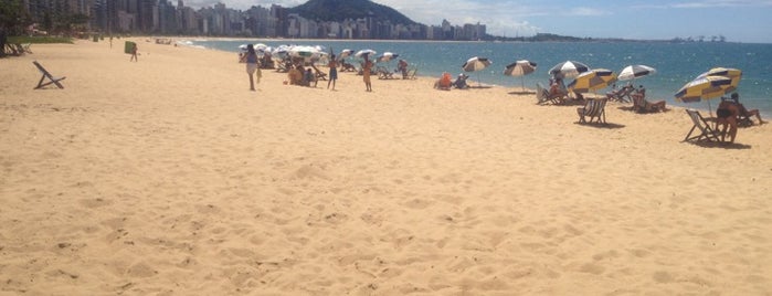 Praia da Costa is one of Melhores campos de futebol para peladas em Vitória.