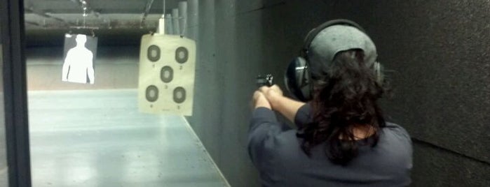 2A Shooting Center is one of novaさんのお気に入りスポット.