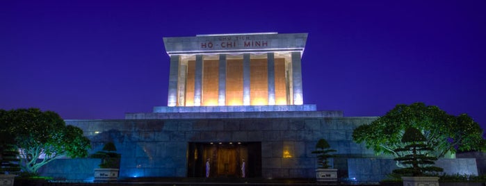 Lăng Chủ Tịch Hồ Chí Minh (Ho Chi Minh Mausoleum) is one of Hn trong tôi.